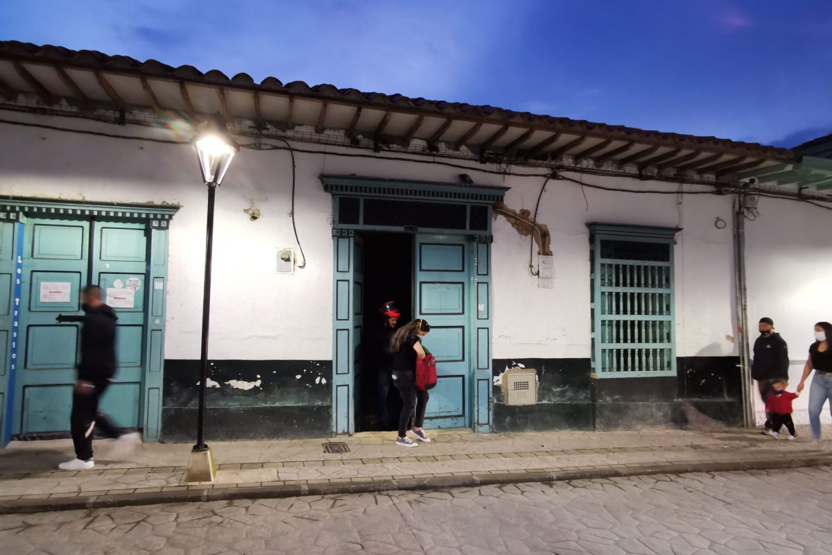 casa-1819-el-retiro-fachada-antes